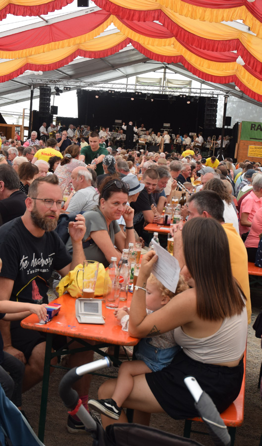 Das Kilwi-Zelt ist traditionell voll. Archivfotos: Dietmar Ruh