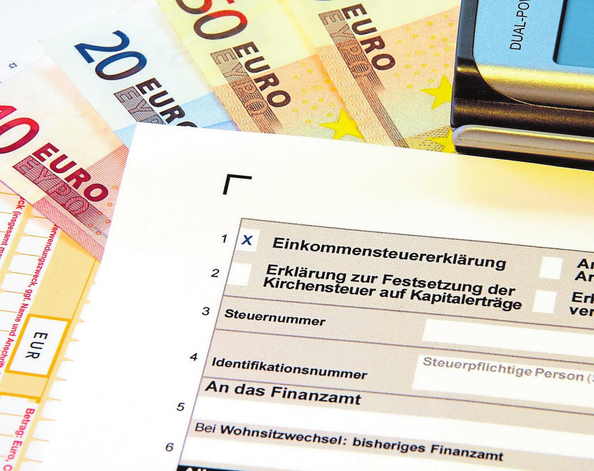 je besser die zur Erstellung notwendigen Unterlagen vorbereitet werden, desto schneller ist die Erklärung erstellt. Foto: Thorben Wengert/pixelio.de