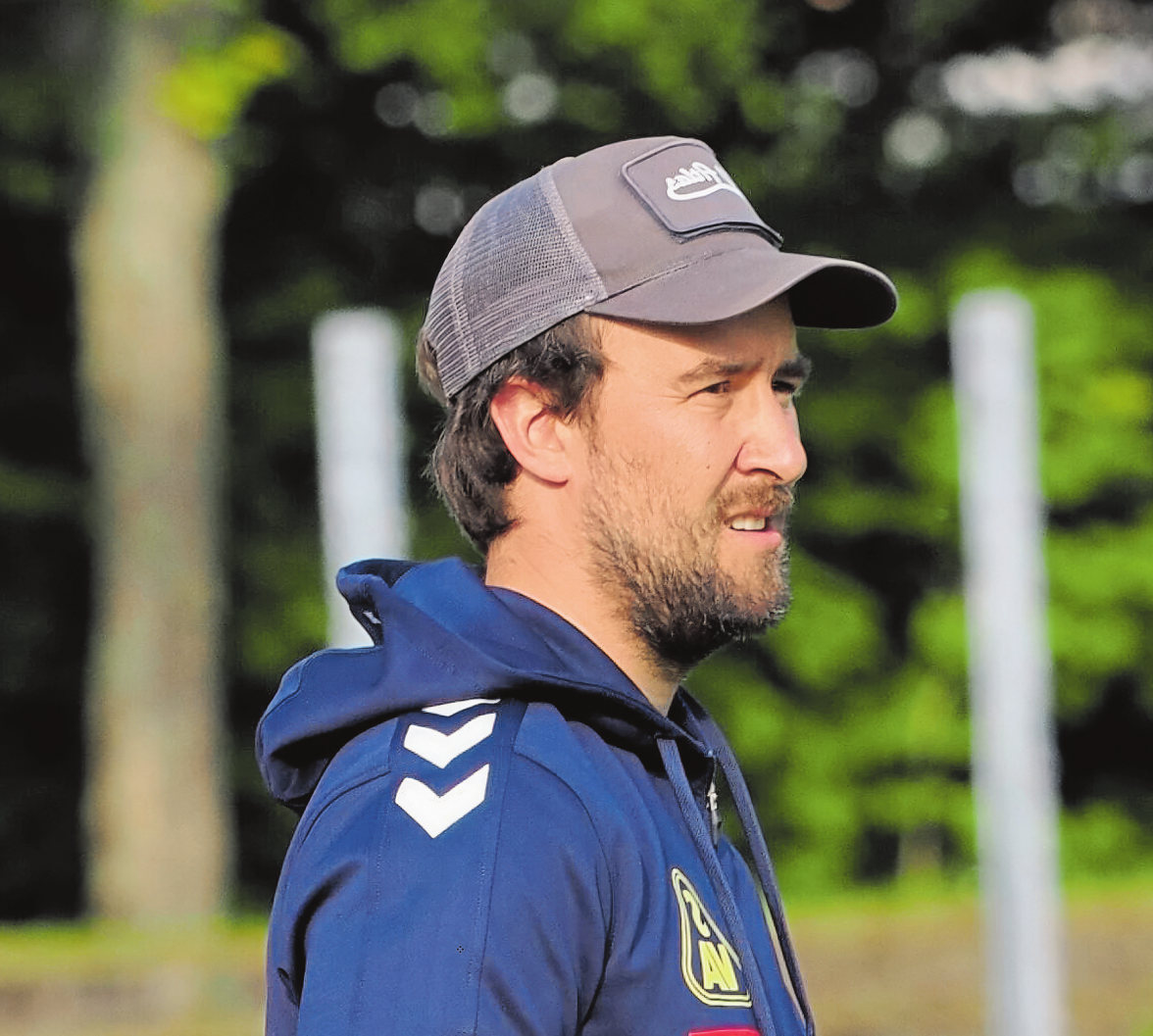 Ein Glücksgriff für Atlas. Die Rückkehr von Trainer Key Riebau. Am Mittwoch feierte er seinen 36. Geburtstag.
