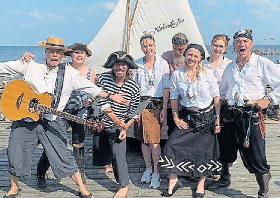 Kapitän Black und seine Crew machen am Sonntag Sögel unsicher. Besucher dürfen sich auf Walkacts, viele Aktionen und eine spannende Schatzsuche freuen. Foto: A&O-Veranstaltungsservice