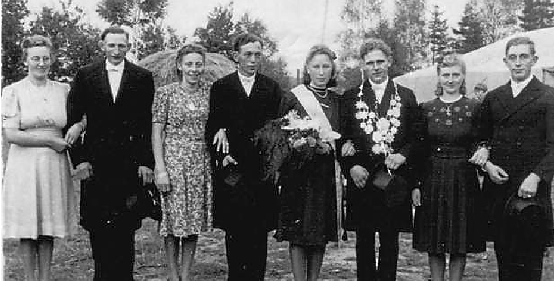 Eines der frühesten Bilder des Vereins: Der Schützenthron 1946.
