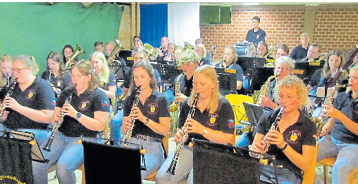 Die Burgmannskapelle „Alt Haselünne“ unter der Leitung von Katrin Tensing umrahmte den Haselünner Abend musikalisch.