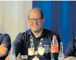 Sichtlich Spaß an der Thronrede hatte König Robert II.