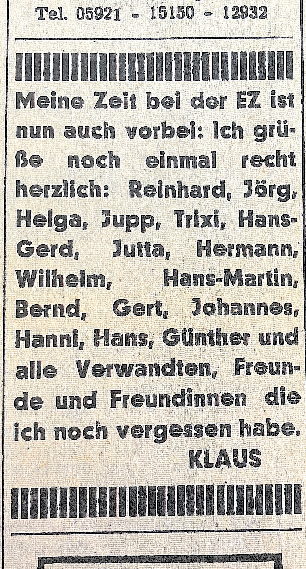 Ein letzter Gruß: Mit einer Eigenanzeige verabschiedet sich Klaus Westendorf 1978 von seiner Tätigkeit als Schriftsetzer bei der Ems-Zeitung in Papenburg. Freudestrahlend präsentiert der gelernte Schriftsetzer und gebürtige Papenburger Klaus Westendorf seinen Gautschbrief zusammen mit einem Foto, das ihn klitschnass beim Gautschen im Frühjahr 1977 zeigt. Foto: Gerd Schade