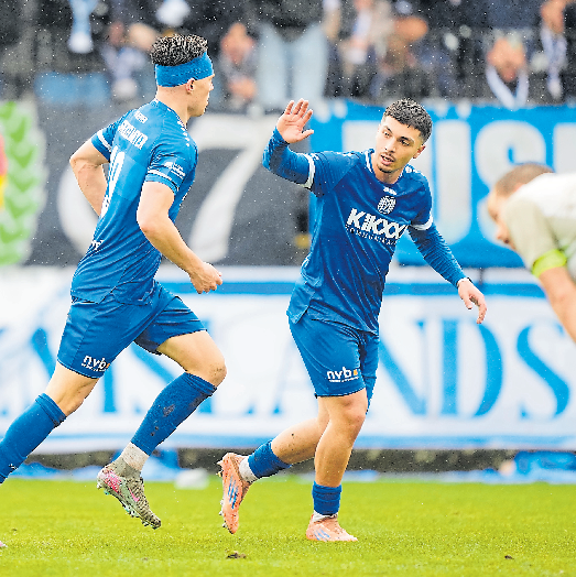 Die Herrenmannschaft des SV Meppen hat grad einen echten Lauf! Nach dem Auswärtsspiel am Samstag haben einige Spieler Zeit, um den Haselünner Frühjahrsmarkt (bei Kuzka) zu besuchen. Foto: Picturepower Scholz/NOZ Archiv