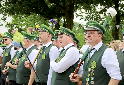Sommerliche Stimmung bei den Schützen.
