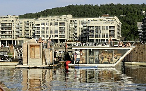 Bekannte schwimmende „Oslo Fjord Sauna“ - sie liegt nahe des Opernhauses. Foto: IMAGO/Stockfoto