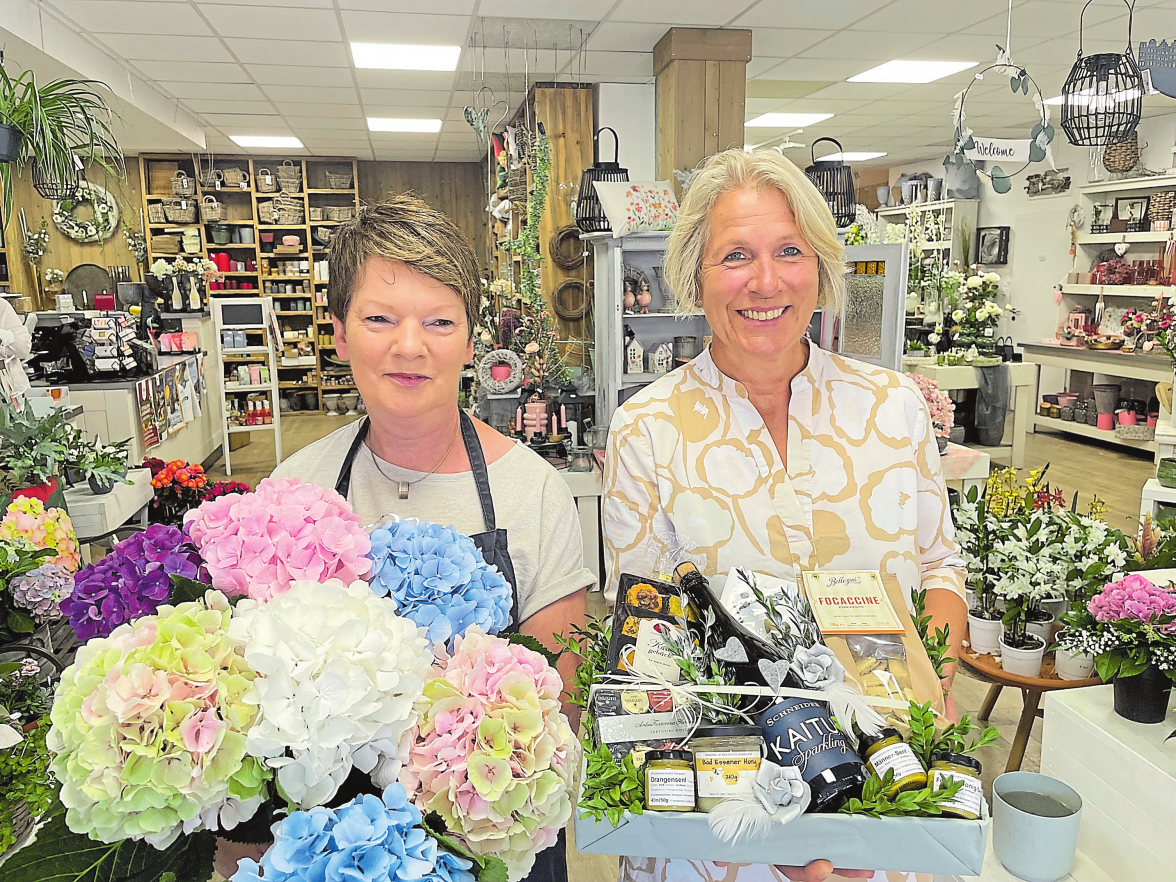 Heike-Becker-Vette und Jutta Lange von Blütengenuss haben ein buntes Portfolio im Angebot. Foto: Marco Schulz