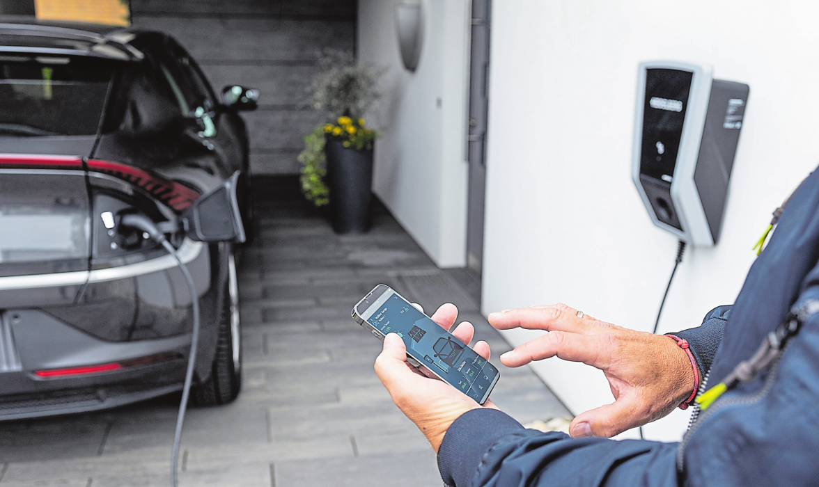 Die meisten E-Autofahrer tanken an der eigenen Wallbox. Foto: Heidelberg