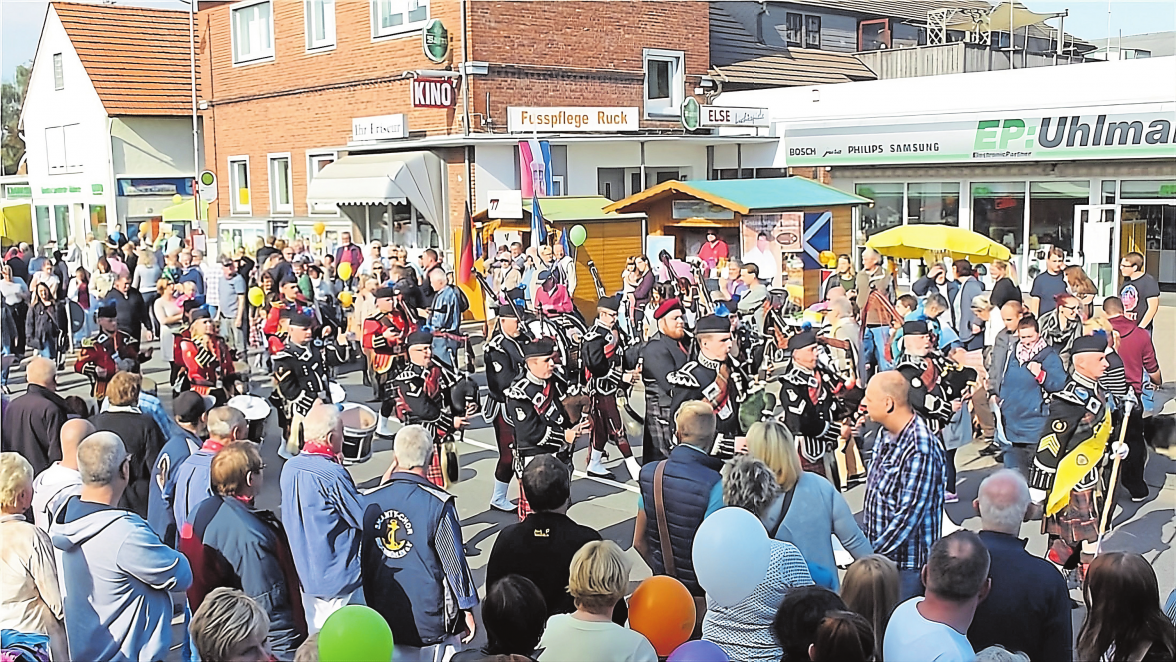 Das Herbstfest in Bruchmühlen ist ein beliebter Besuchermagnet. Foto: Volker Uhlmannsiek/Archiv