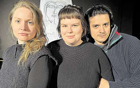 Annemarie Niehaus, Linda Wiechers, Amaru Albancando.