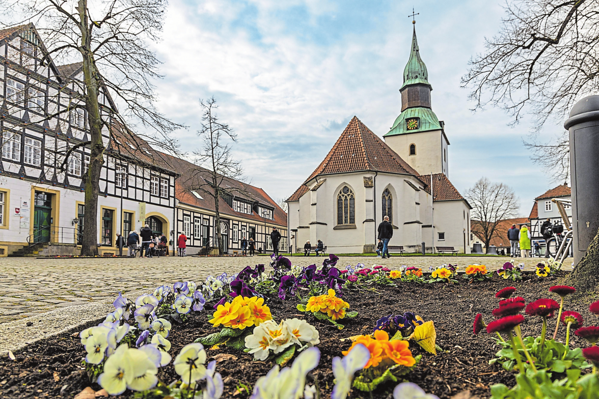 Der Einkaufsfrühling lockt im März wieder in den Bad Essener Ortskern. Foto: Archiv/Heinz-Jürgen Reiß