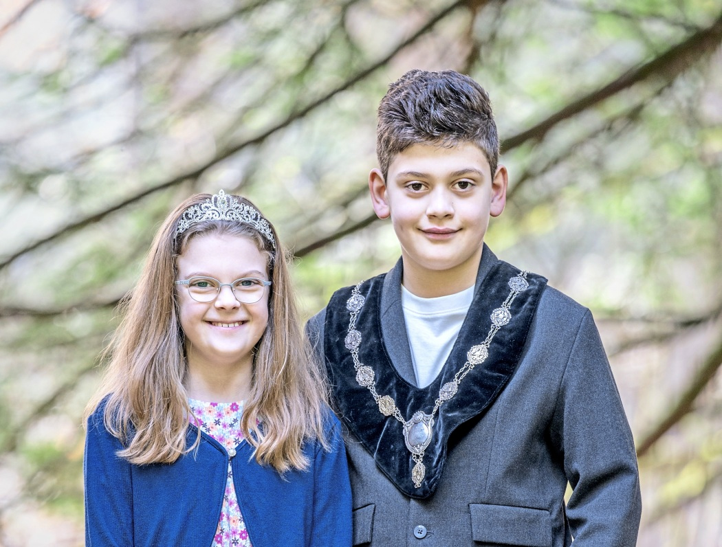 Kinderkönigin Lina Ossowski und Marvin Schulz