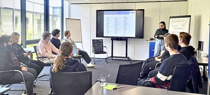 <span id="i5k8w">Die 3P Auszubildenden werden im Workshop „Lernstrategien und Stressmanagement“ über ihre fachlichen Ausbildungsinhalte hinaus geschult.</span>