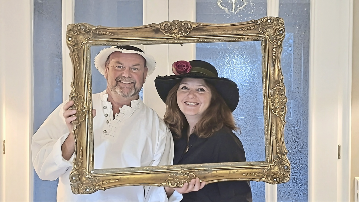 Malerhandwerk trifft Kreativität: Heiko Hiese und Nicole Koch vom Ideenwerk. Foto: Ideenwerk
