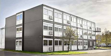 Die modularen Containergebäude werden heute von Unternehmen unterschiedlichster Branchen genutzt.