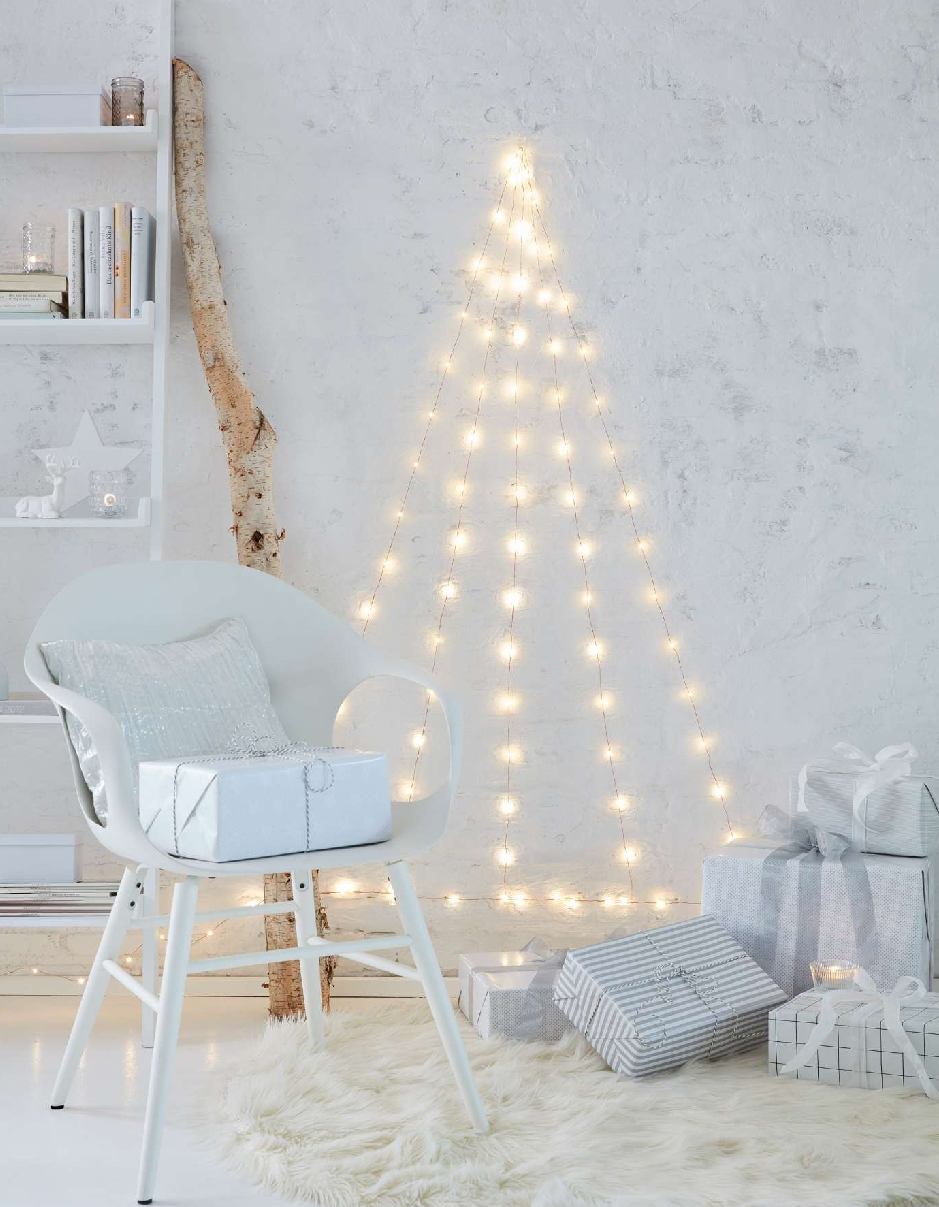 Praktischer kann ein Weihnachtsbaum kaum sein: Kein Schleppen, kein Nadeln und nach den Feiertagen schnell wieder verstaut. Und dabei sieht er auch noch richtig gut aus!