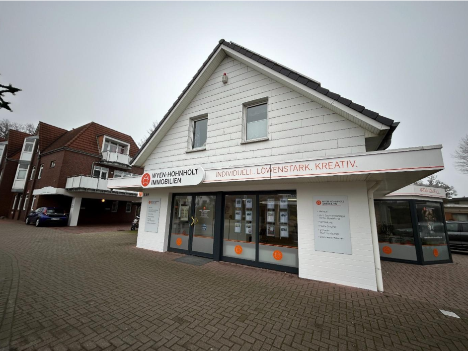 Seit einem Jahr an der Oldenburger Straße in Wardenburg: Wyen-Hohnholt Immobilien. Bild: Wyen-Hohnholt