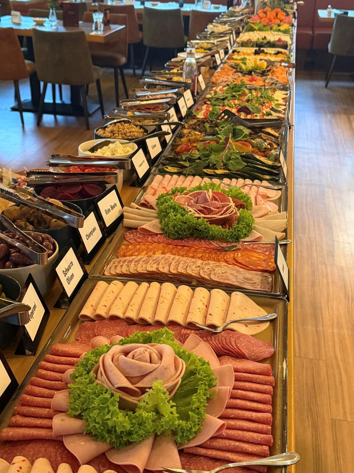 Das umfangreiche Frühstücksbuffet lässt keine Wünsche offen. Foto: privat
