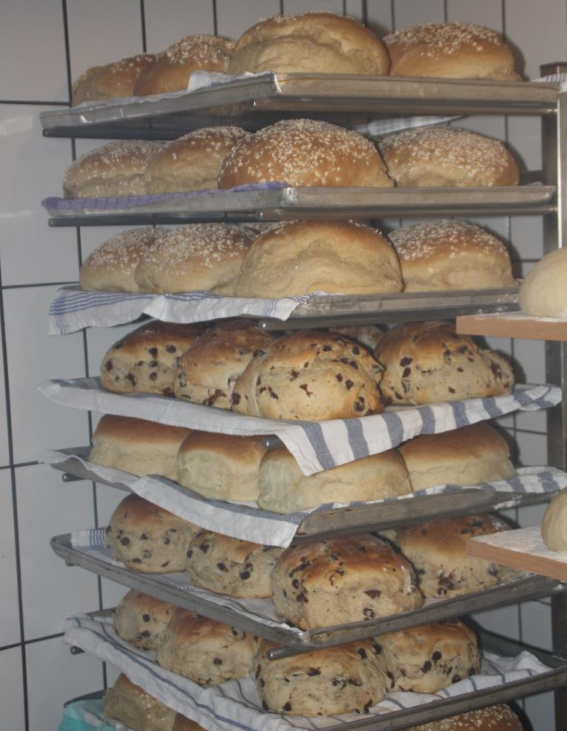 Roggenstuten, Rosinenstuten, Mühlenhofbrot und mehr. Bild: Hildburg Brunken