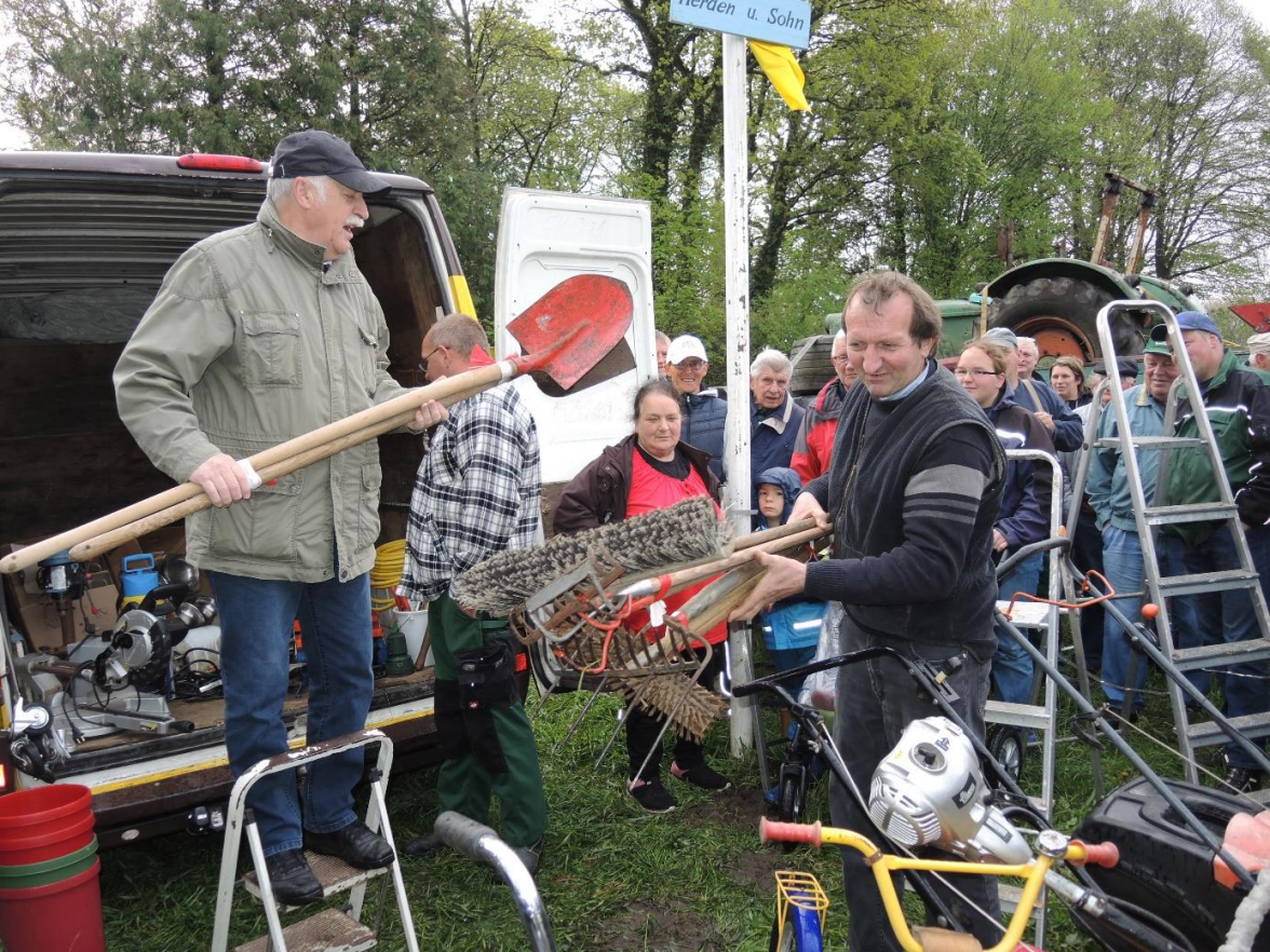 Das Highlight des Maimarkts ist stets die Auktion.