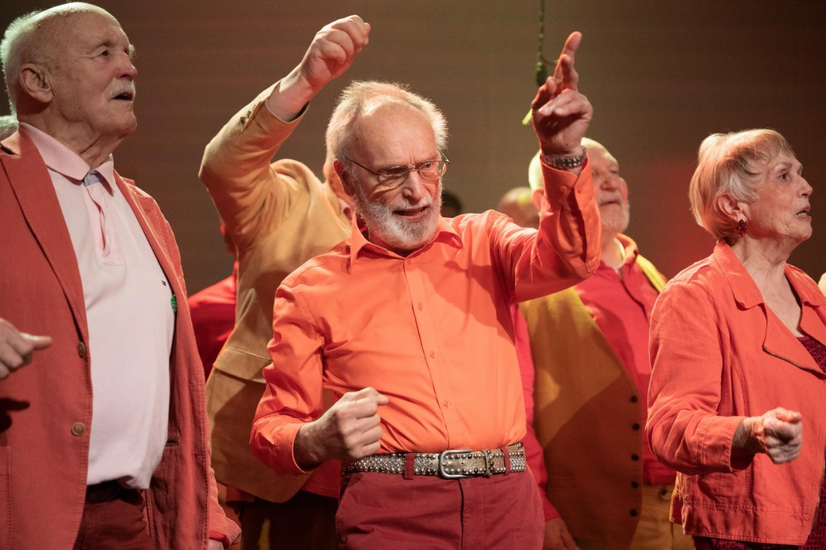 Kein bisschen altbacken: Der „Heaven Can Wait“-Chor singt bekannte Hits, die jeder kennt. Autor: G2-Baraniak.