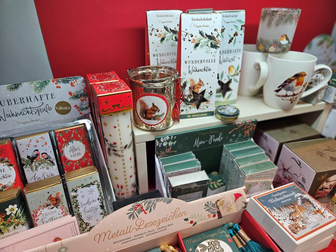 Groß ist die Auswahl an zauberhaften Geschenkartikeln. Bild: Melanie Jülisch