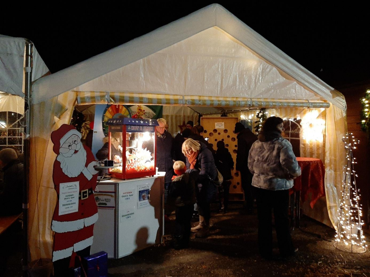 Auch in diesem Jahr werden die Besucherinnen und Besucher bestens versorgt: Leckereien und Aktionen begeistern Jung und Alt. Bild: Gemeinde Stadland.