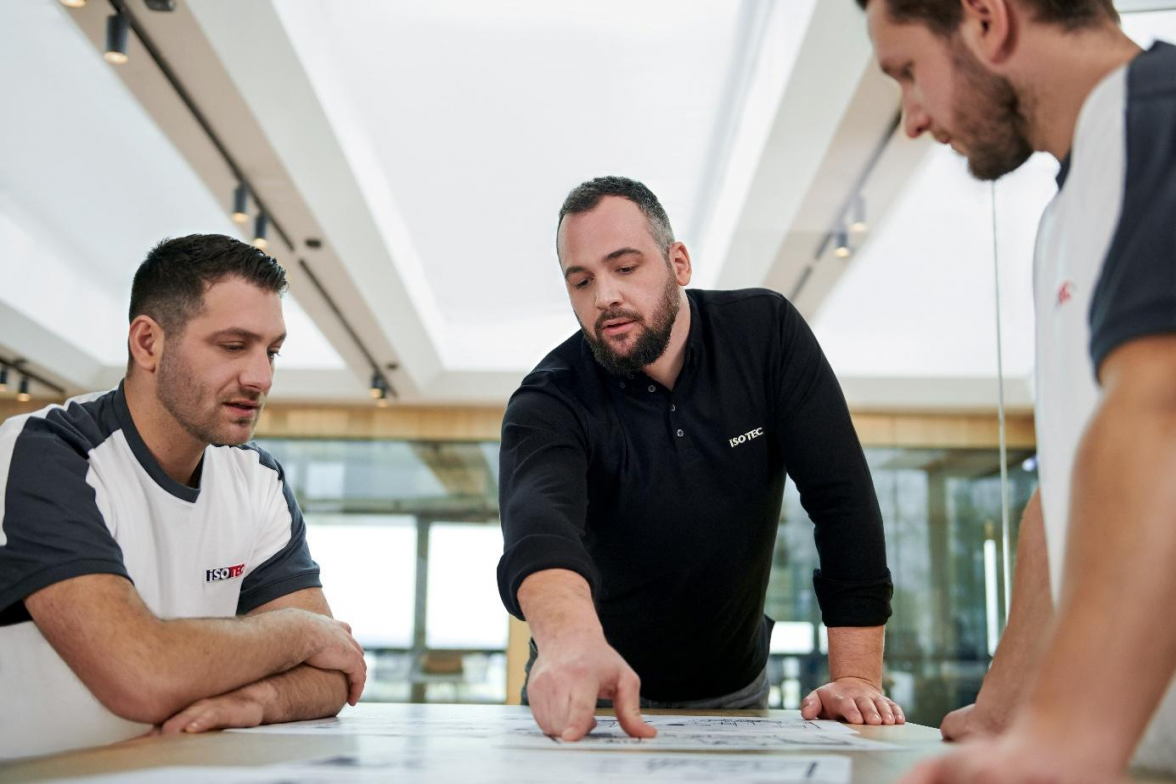 Jede Maßnahme wird ausführlich geplant. Bild: Isotec