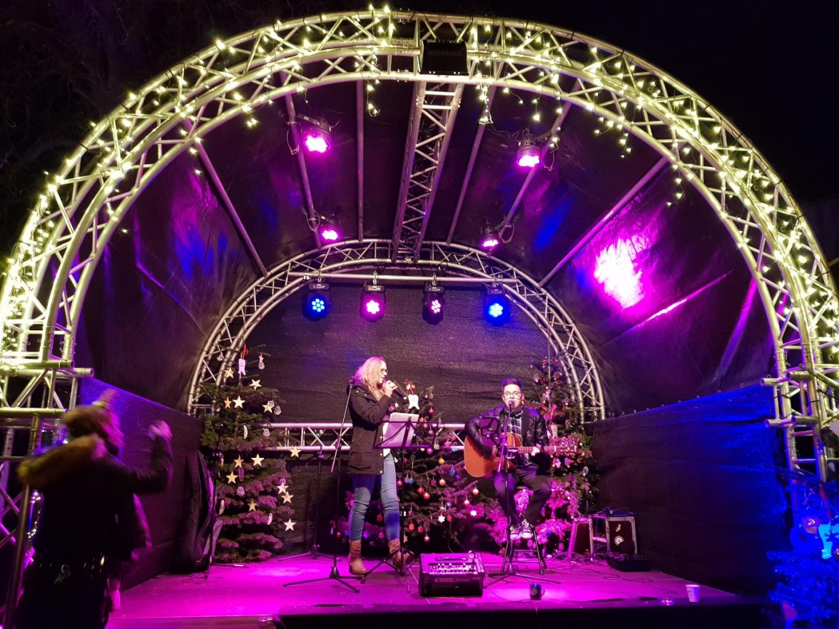 In diesem Jahr treten wieder viele Künstler auf der großen Bühne auf. Bild: NWZ-Archiv