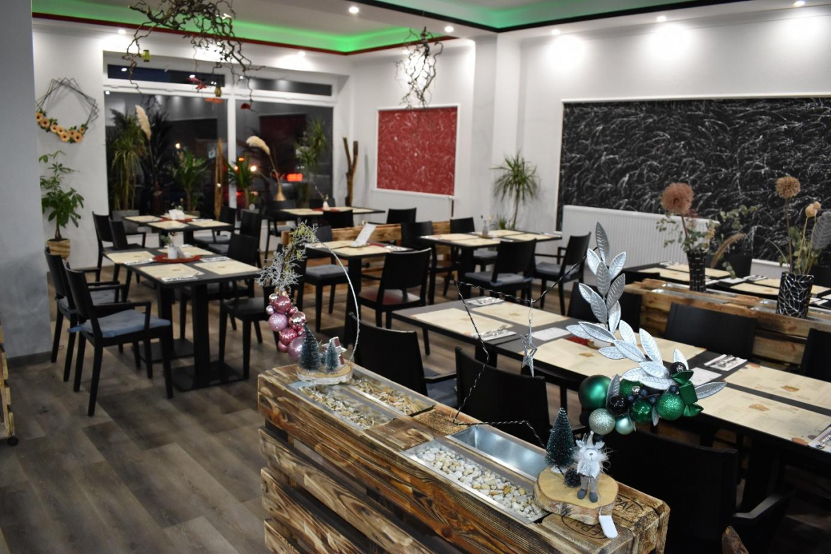 Im „Casa Elyas“ sind 46 Sitzplätze zu finden. Im Sommer sollen Außenplätze hinzukommen. Bild: Frank Brüling