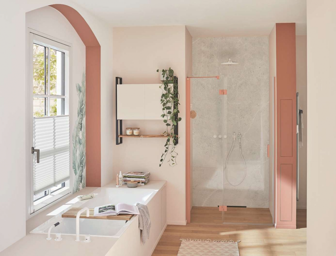 Nach außen öffnende Schwingtür der Serie LIGA - ideal für eine Dusche in der Nische. BILD: Kermi Duschdesign GmbH/akz-o