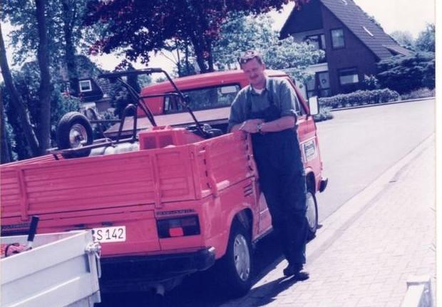 Firmengründer Emil Deling vor 25 Jahren. Bild: Deling