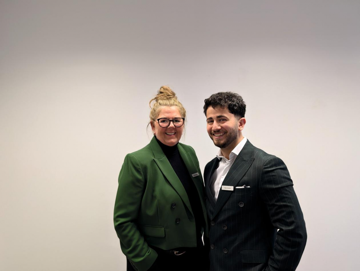 Hörakustikmeister Gvan Ibrahim wird durch Hörberaterin Heidi Adelt unterstützt. Bilder: LANGER Hörstudio