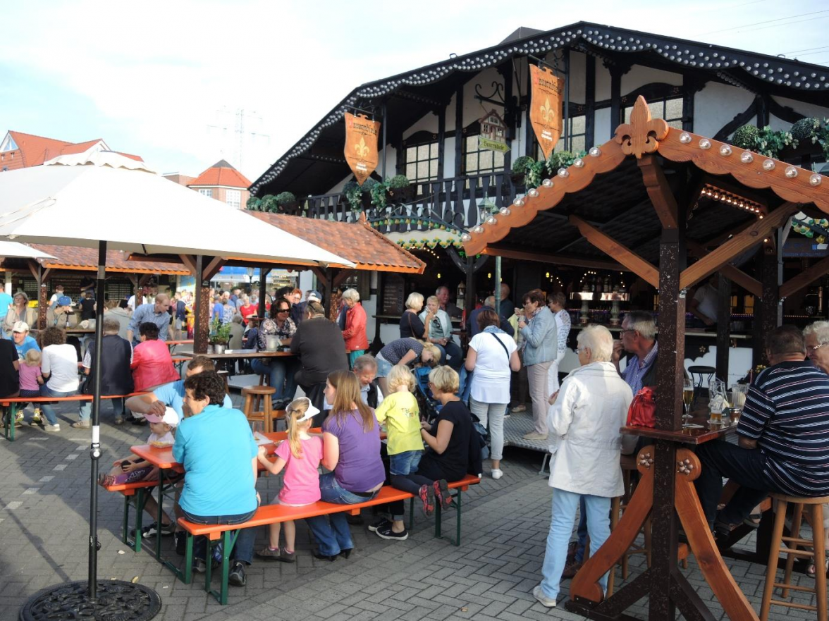 Für das leibliche Wohl ist beim Frühlingsfest natürlich auch gesorgt. Bild: Archiv