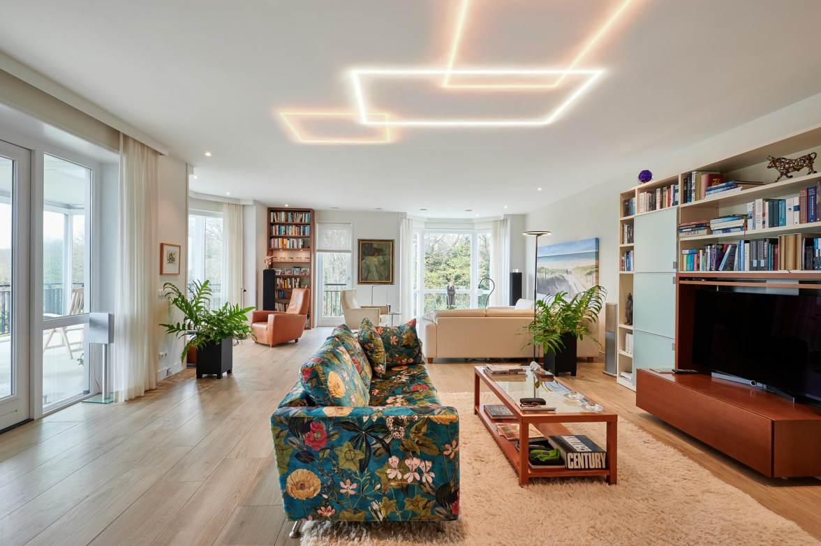 Mit Plameco wird die alte Deckenleuchte durch ein neues Leuchtenkonzept ersetzt. Bild: privat