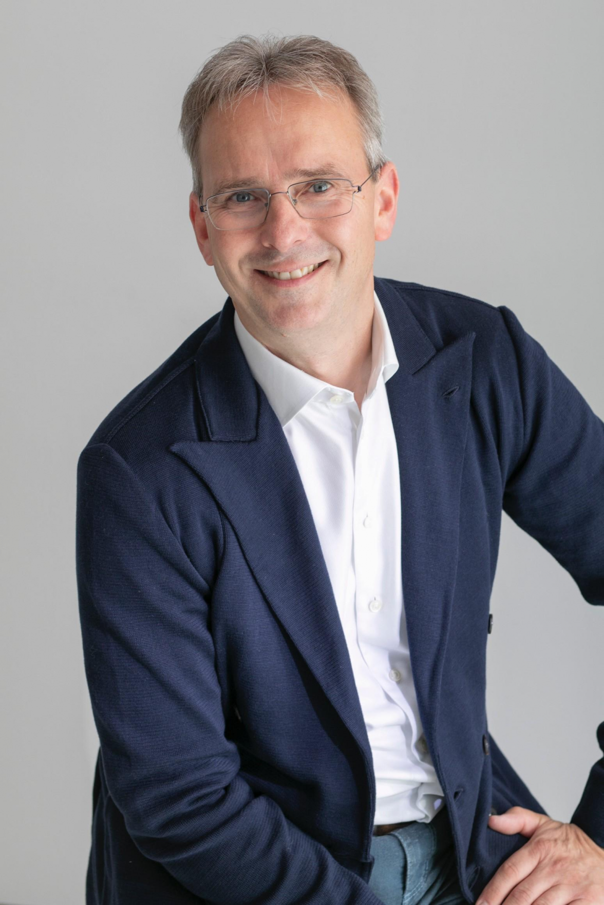 Der Inhaber von badgestalten.: Enrico Brettschneider. Bild: Simone Ahlers