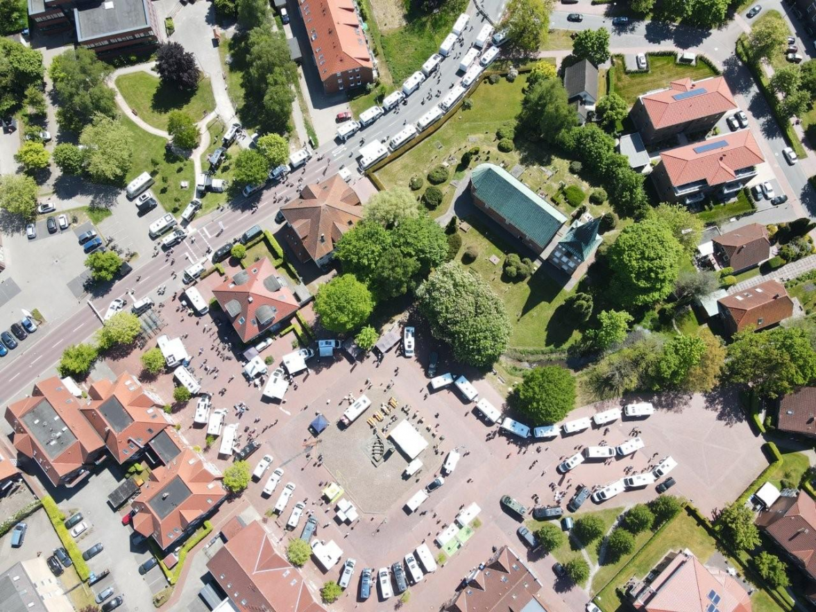 Im Zentrum von Sande findet der Caravan Salon statt. BILD: Privat