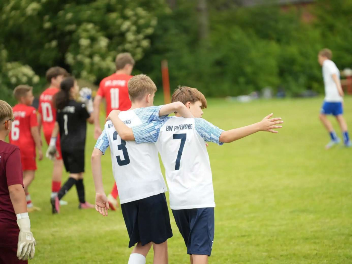 Die Freude am Fußball und das gemeinsame Erlebnis stehen im Vordergrund.    BILD: EZ-Archiv
