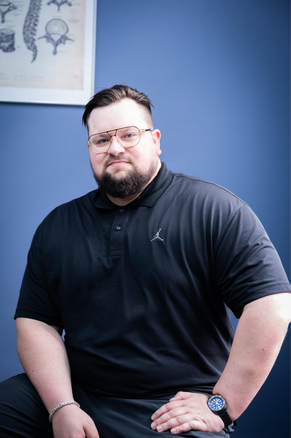 Der Physiotherapeut Benjamin Eschen hat sich selbstständig gemacht und in Jever seine eigene Praxis eröffnet.