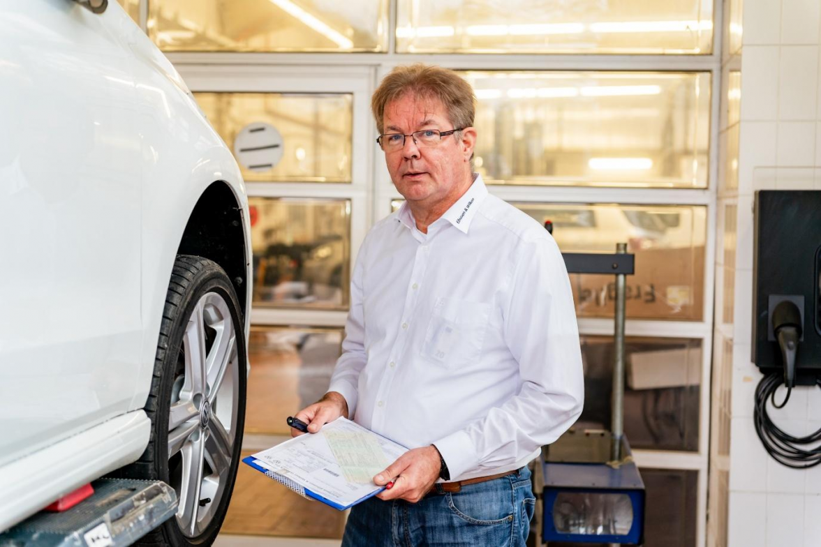 Serviceberater Ralf Schleichert. BILD: Eihusen & Wilken