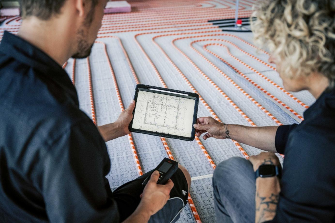 Unterstützt Kundinnen und Kunden bei allen Anliegen: Das Team von TEK Tapken Energie Konzepte. Bild: privat