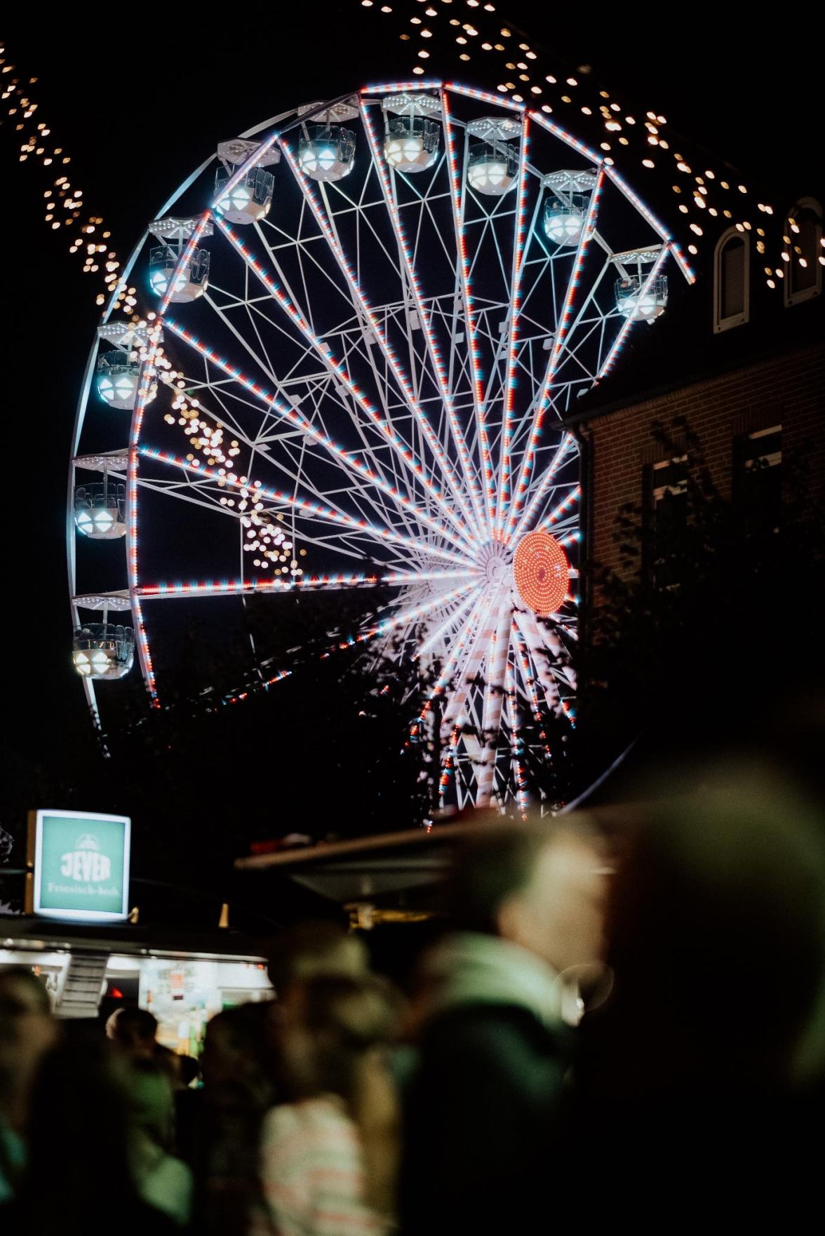 Nicht nur das Riesenrad ist ein Anziehungspunkt des Altstadtfestes.