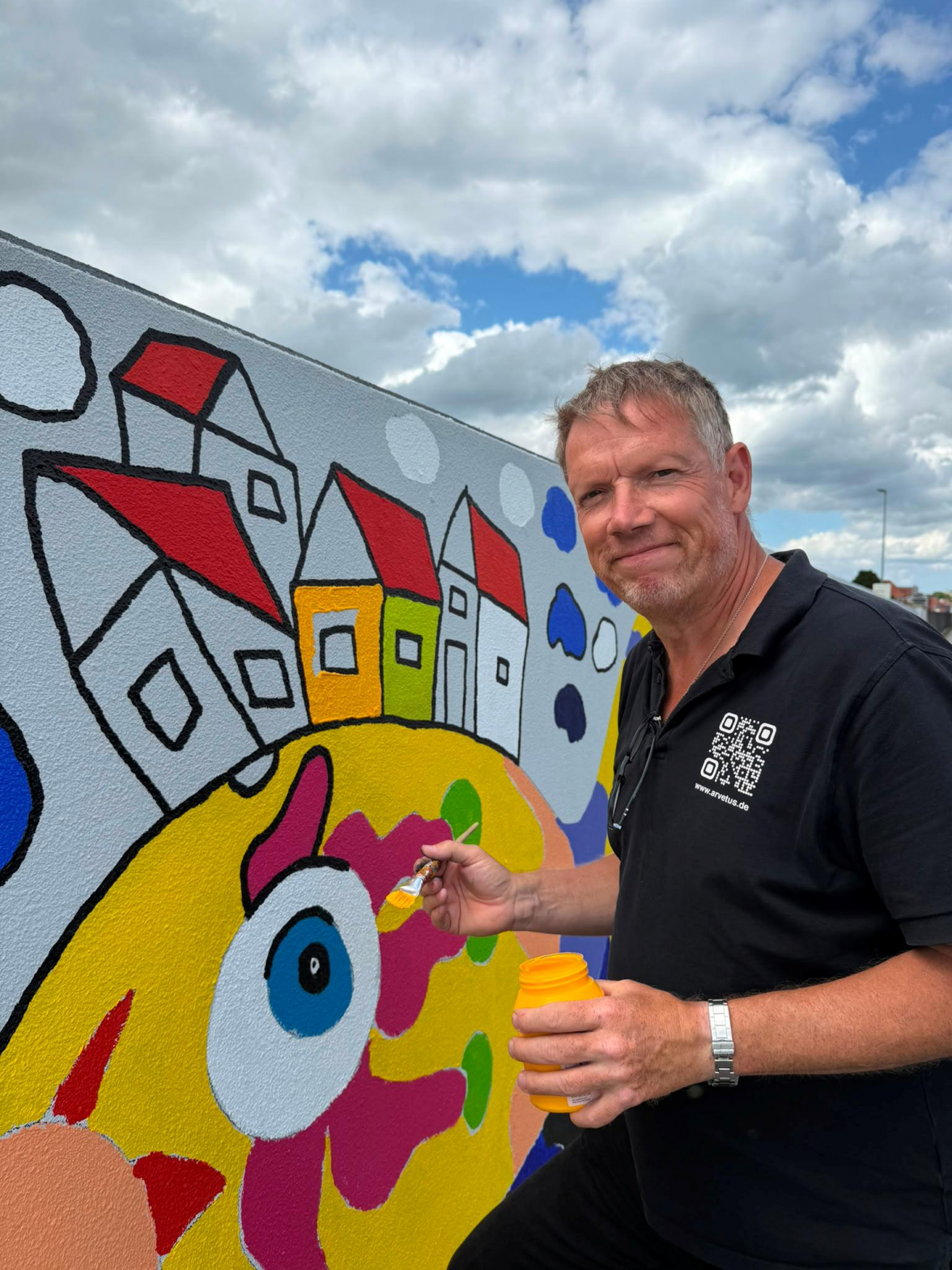 Der Leipziger Künstler Michael Fischer-Art. Bild: Stadt Brake.