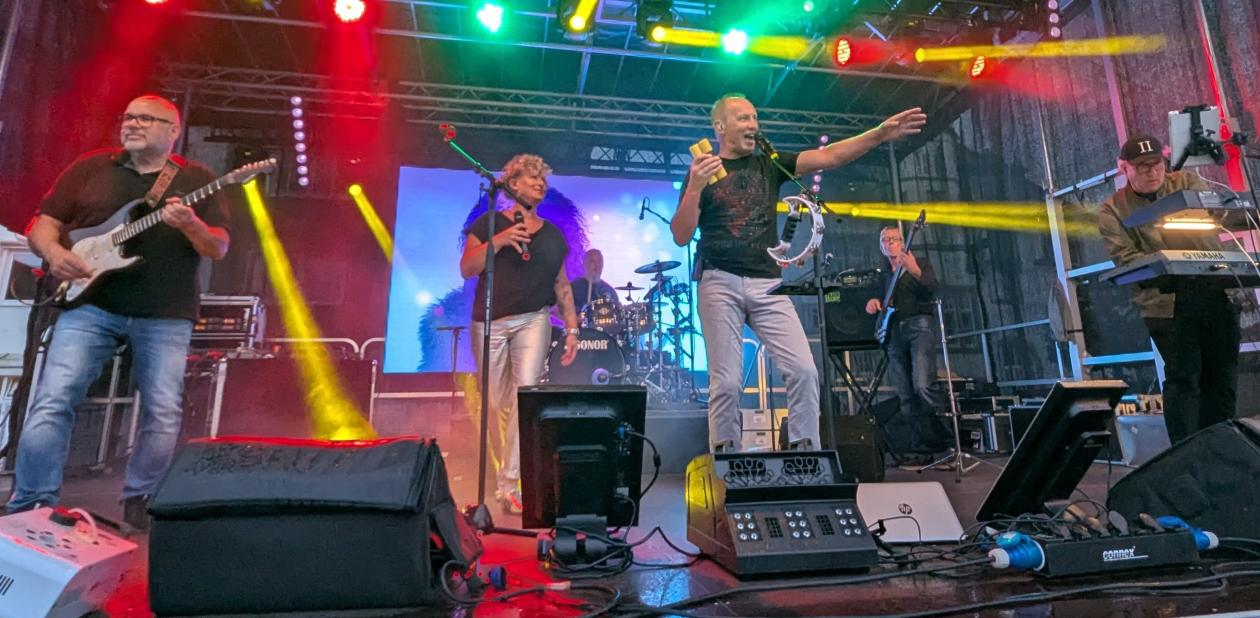 Nordenhams Partyband Nummer 1 „Prime Time“ wird bei der Warmup-Party am Donnerstag die Nordenhamer und ihre Gäste auf das Stadtfest einstimmen.