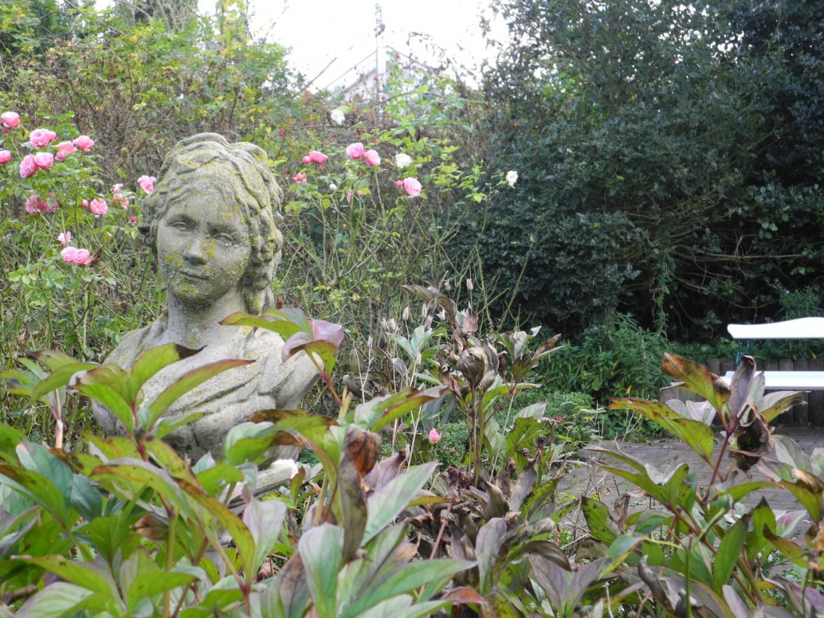 Der Rosengarten lädt zum Verweilen ein. Bild: Frank Brüling