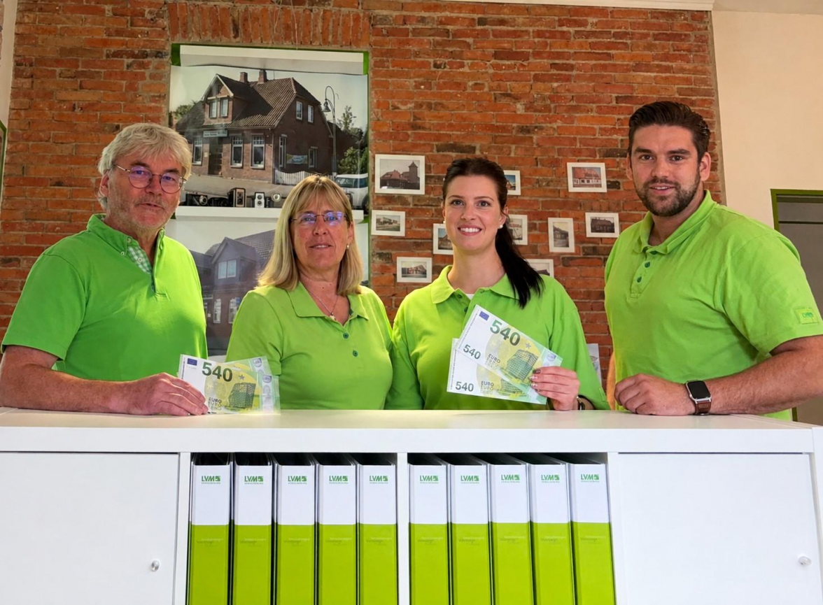 Das sympathische LVM-Team in Wardenburg berät sie gern (von links): Heiko Bluhm, Karin Kautz, Chantal Bunjes und Mattis Bluhm. Bild: LVM Wardenburg
