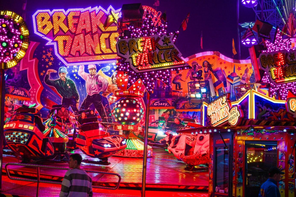 Rasante Drehungen, schwungvolle Musik und jede Menge Nervenkitzel: Der Break Dancer gehört zu den beliebten Attraktionen auf dem Zeteler Markt.
