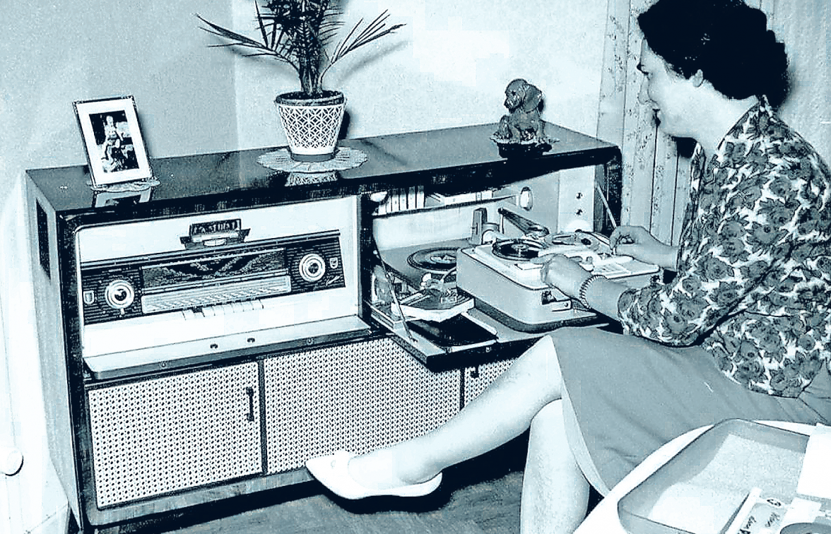 DIE CAPELLA-TRUHE VON PHILIPS GEHÖRTE IM BAUJAHR 1961 SCHON ZU DEN MODERNEN MODELLEN. FOTO: STEFAN BURKHARD