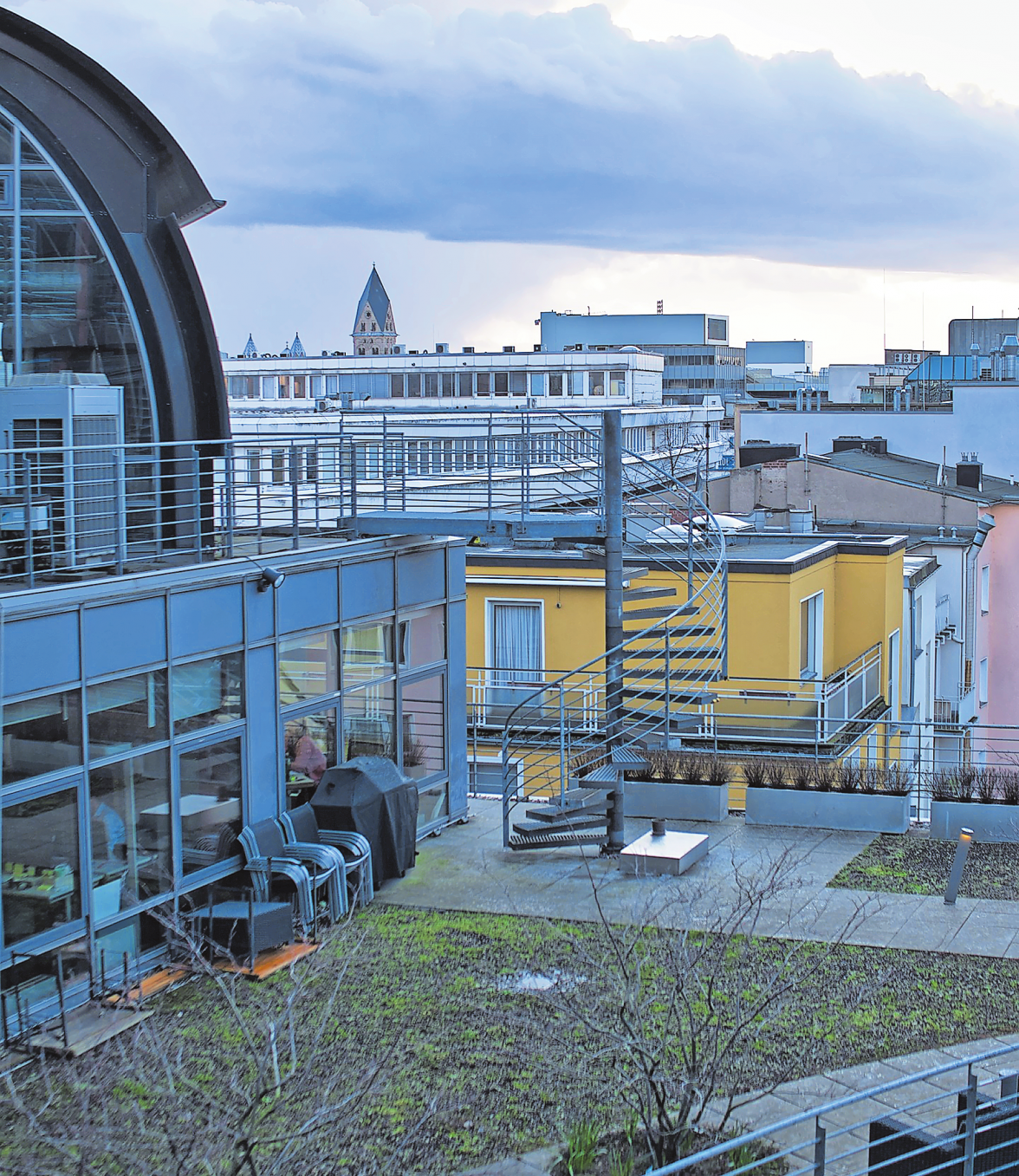 LUXURIÖSE PENTHÄUSER GEHEN MANCHMAL ÜBER MEHRERE ETAGEN. FOTO: PIXABAY